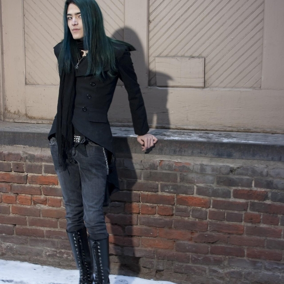 Black Gothic Trench Coat with Lace-Up Boots - Picture 4 of 7